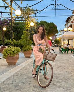 Andreea Raicu feet photo 14