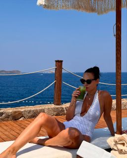 Andreea Raicu feet photo 3