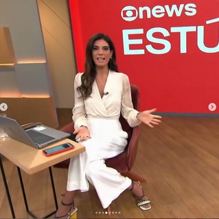 Andreia Sadi feet photo 16