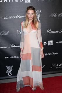 Andreja Pejic feet photo 8