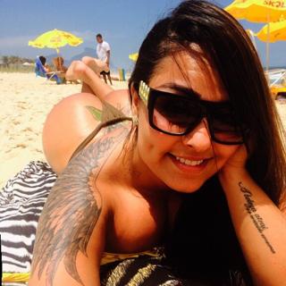Andressa Soares feet photo 6