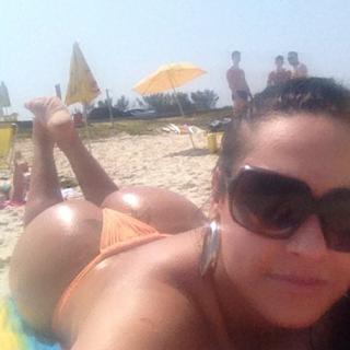 Andressa Soares feet photo 2