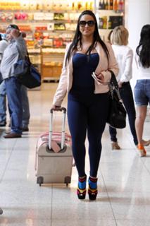 Andressa Soares feet photo 11
