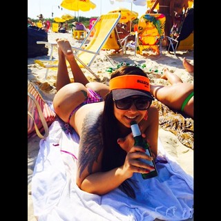 Andressa Soares feet photo 2