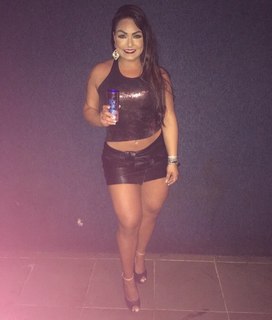 Andressa Soares feet photo 8