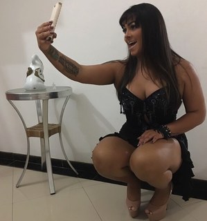 Andressa Soares feet photo 12