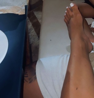 Andressa Soares feet photo 6
