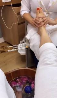 Andressa Suita feet photo 10