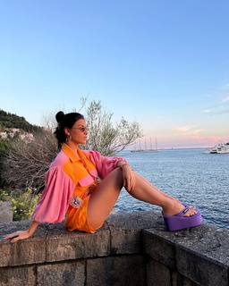 Andressa Suita feet photo 2