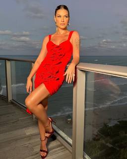 Andressa Suita feet photo 18