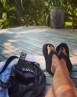Andressa Suita feet photo 11