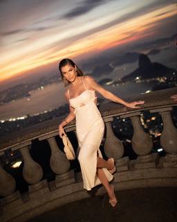 Andressa Suita feet photo 6