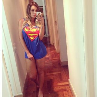 Andressa Urach feet photo thumbnail