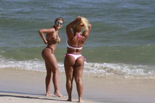 Andressa Urach feet photo thumbnail