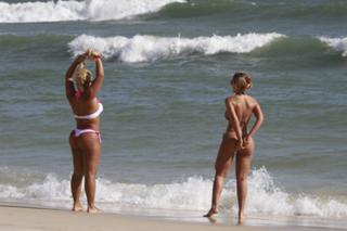 Andressa Urach feet photo thumbnail