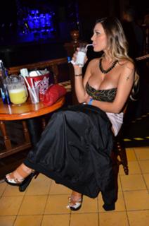 Andressa Urach feet photo thumbnail