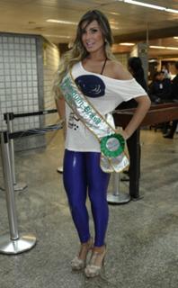 Andressa Urach feet photo thumbnail