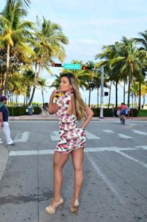 Andressa Urach feet photo thumbnail