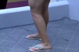 Andressa Urach feet photo thumbnail
