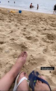 Andressa Urach feet photo thumbnail