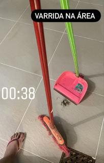 Andressa Urach feet photo thumbnail