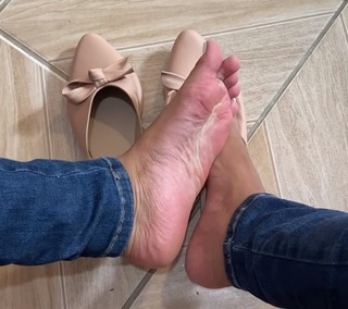 Andreza Santana feet photo 2