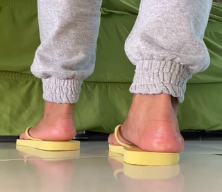 Andreza Santana feet photo 3