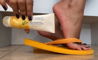 Andreza Santana feet photo 9
