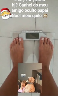 Andréa Bueno feet photo 11