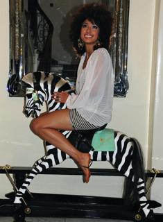 Andy Allo feet photo 4