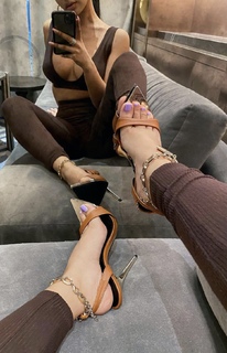 Aneeqa Farid feet photo 7