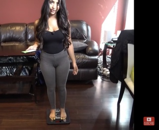 Aneeqa Farid feet photo 5