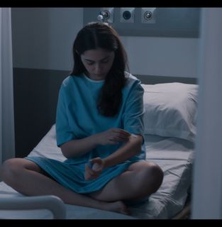 Aneet Padda feet photo thumbnail