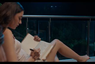 Aneet Padda feet photo thumbnail