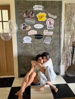 Aneet Padda feet photo thumbnail