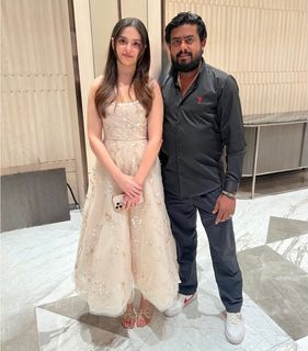 Aneet Padda feet photo 2