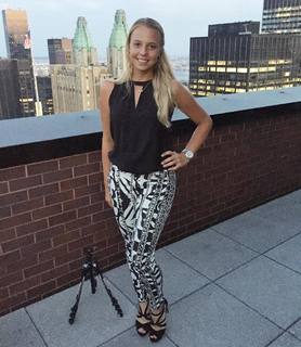 Anett Kontaveit feet photo 15