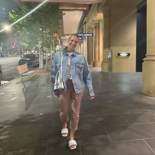 Anett Kontaveit feet photo 3