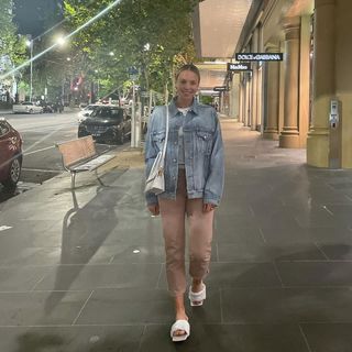 Anett Kontaveit feet photo 1