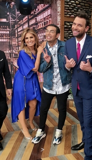 Anette Cuburu feet photo thumbnail