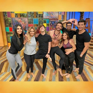 Anette Cuburu feet photo thumbnail