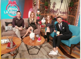 Anette Cuburu feet photo thumbnail