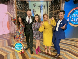 Anette Cuburu feet photo thumbnail