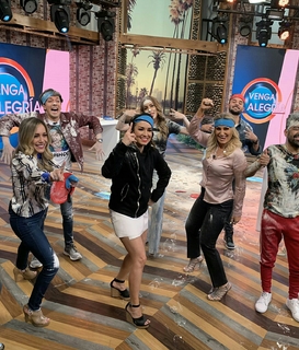 Anette Cuburu feet photo thumbnail