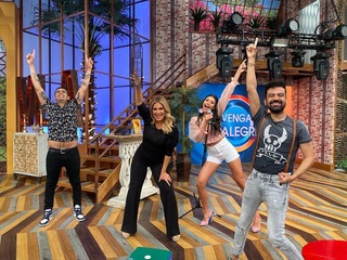 Anette Cuburu feet photo thumbnail