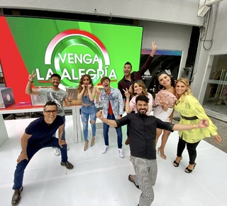 Anette Cuburu feet photo thumbnail