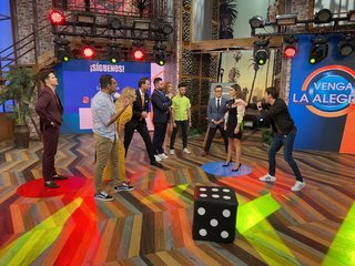 Anette Cuburu feet photo thumbnail