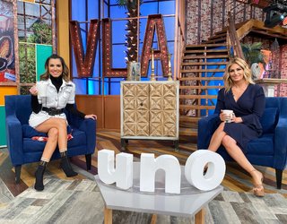 Anette Cuburu feet photo thumbnail