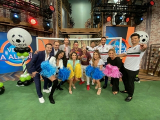 Anette Cuburu feet photo thumbnail