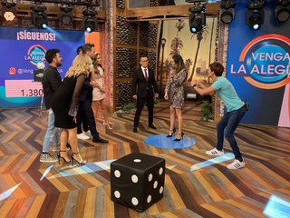 Anette Cuburu feet photo thumbnail